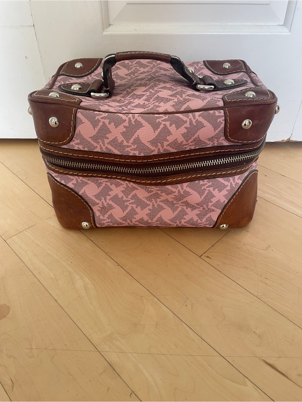 Vintage Juicy couture Pink Scottie Dog Monogram “Couture Baby” Cosmetic Case